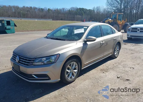 2016 Volkswagen Passat 1.8T S z USA, uszkodzony, nr VIN 1VWAS7A31GC037323